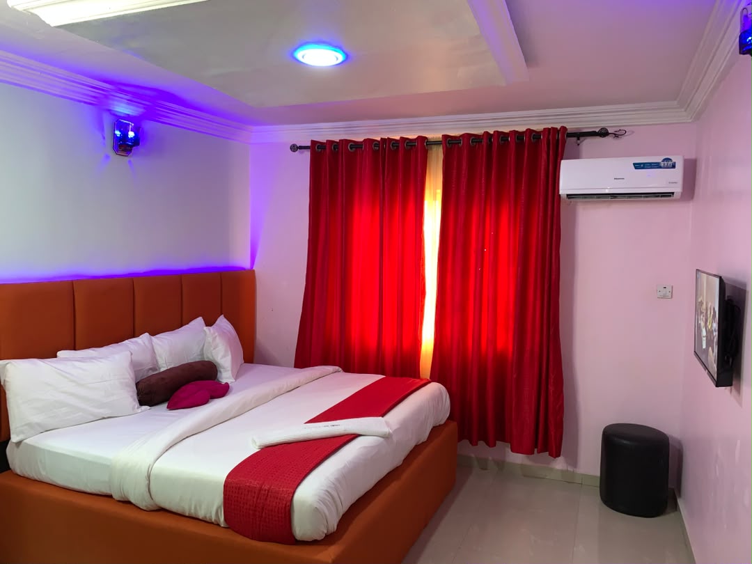 Executive at Diamond Groove Hotel & Suites